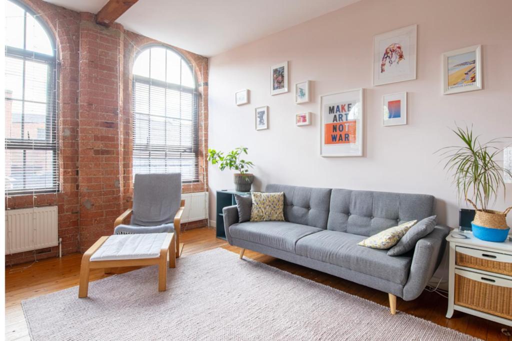 5 Mins Walk From Centre, Spacious City Apt, Open-Plan ノッティンガム エクステリア 写真